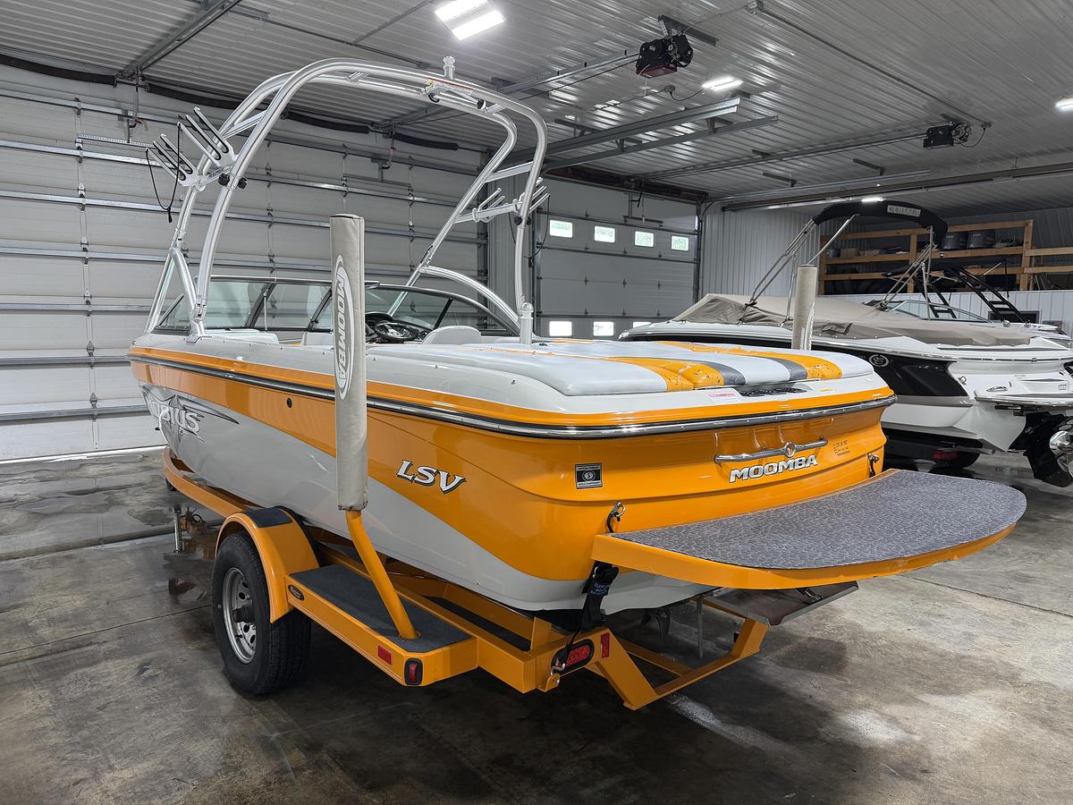 Used 2009 Moomba LSV