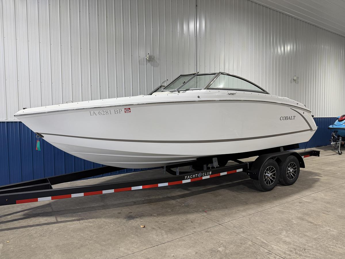 Used 2016 Cobalt Boats R3