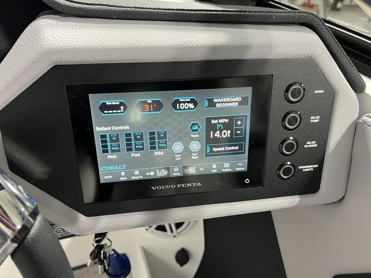 2025 Cobalt Boats CS23 Surf