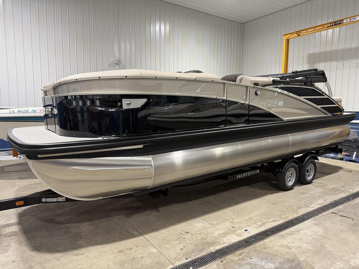 2027 Bennington 23 RXSB