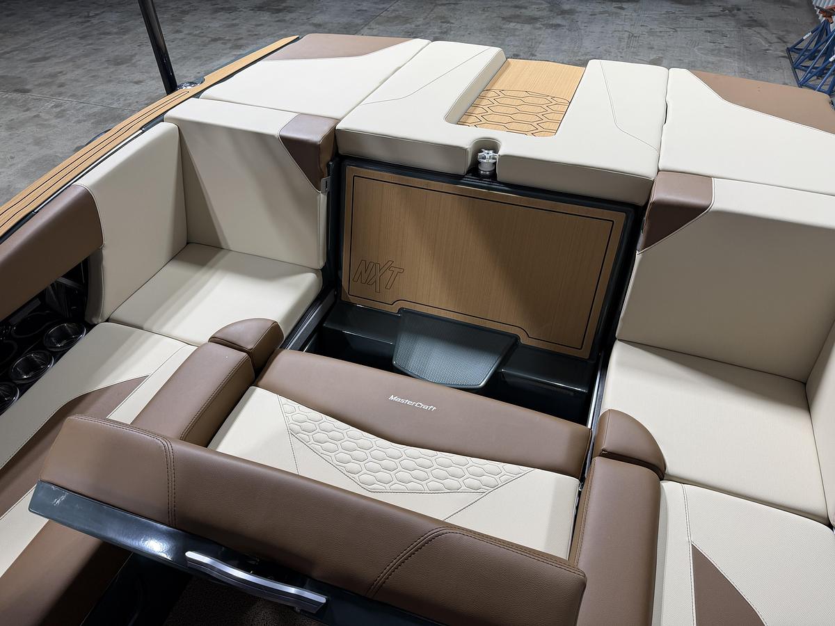 2027 Mastercraft NXT23