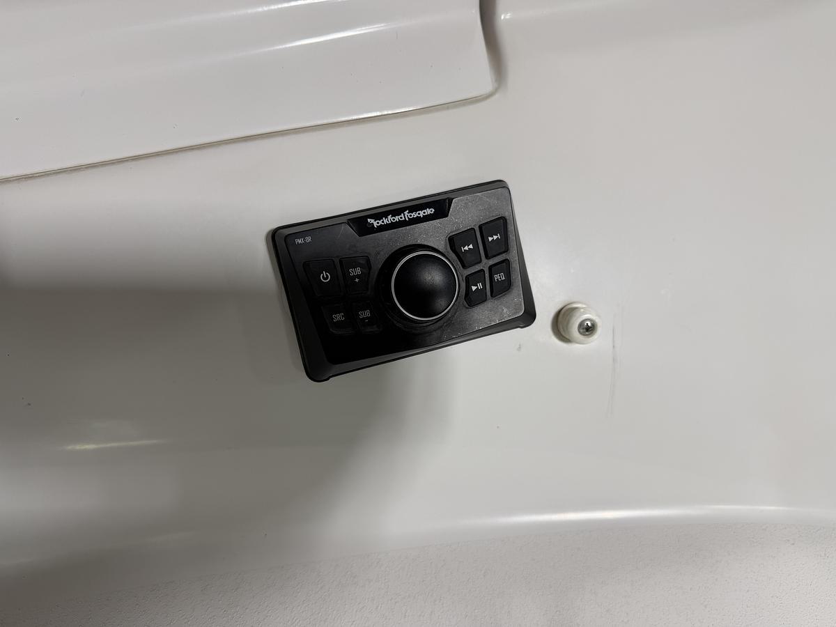 Used 2007 Four Winns 220 Horizon