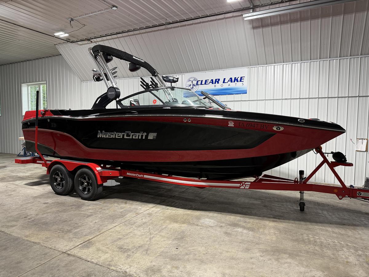 Used 2022 Mastercraft XT24
