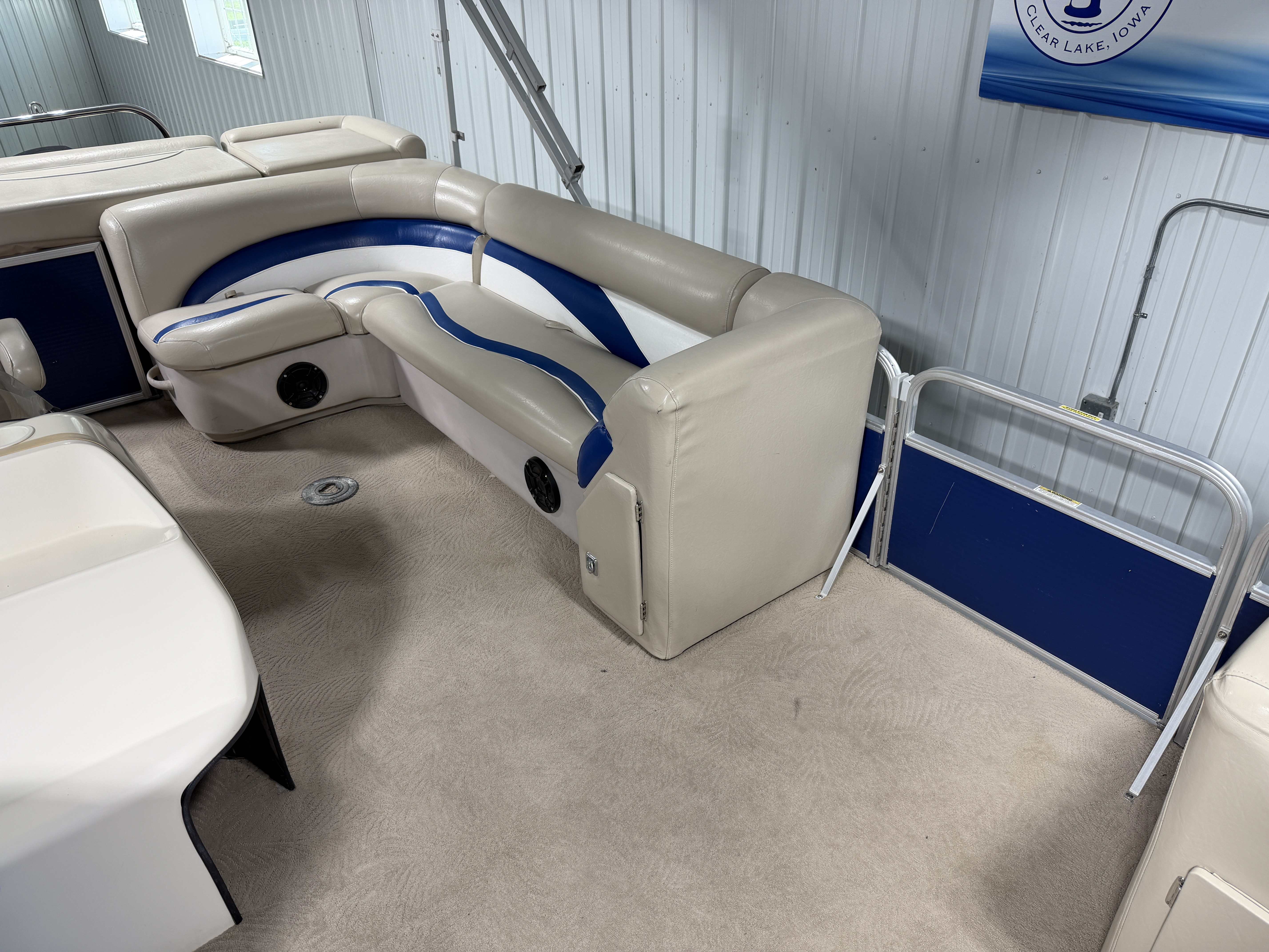 Used 2010 Sweetwater 2586 RE4