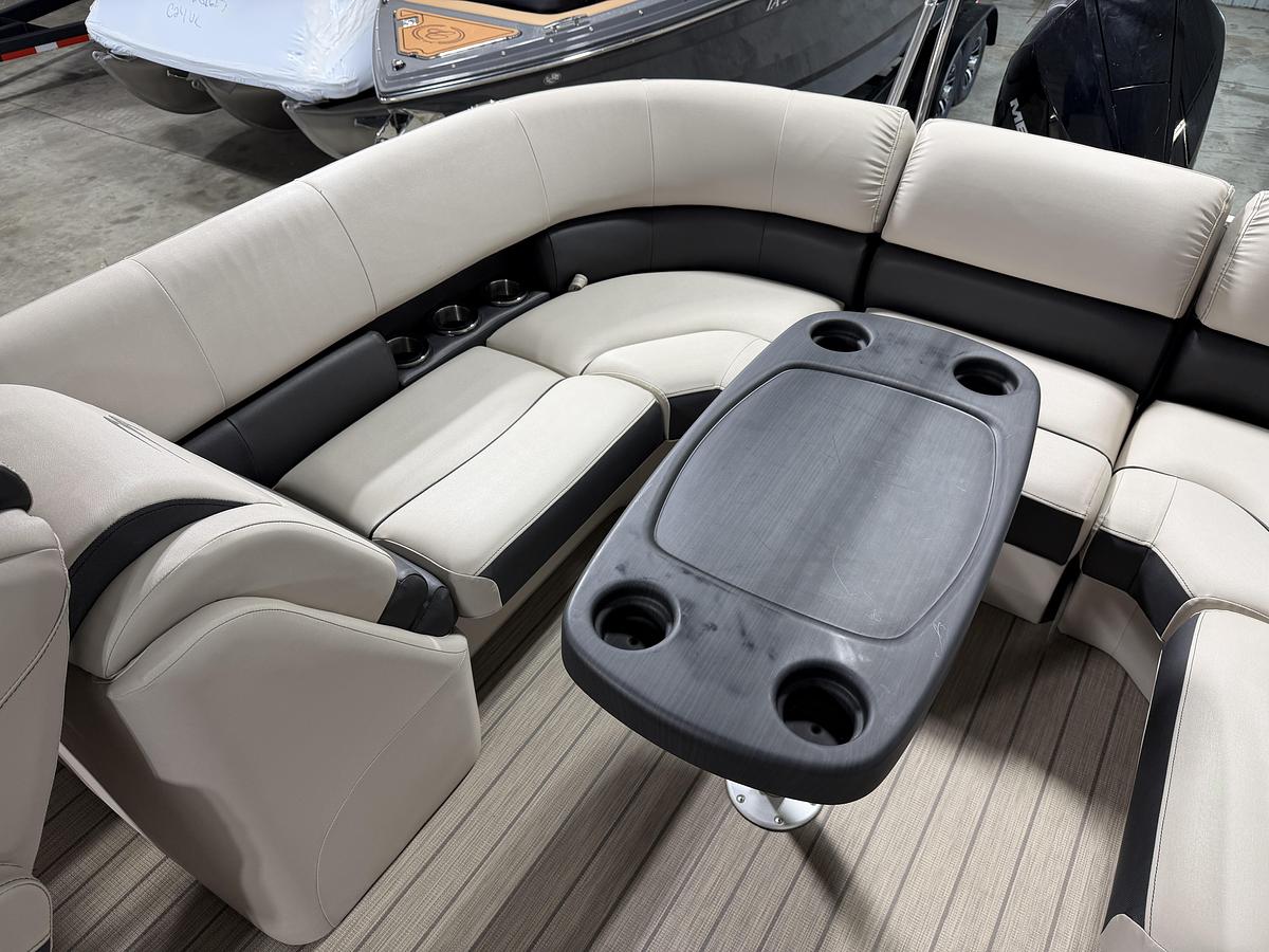 Used 2019 Bennington 25 GSR
