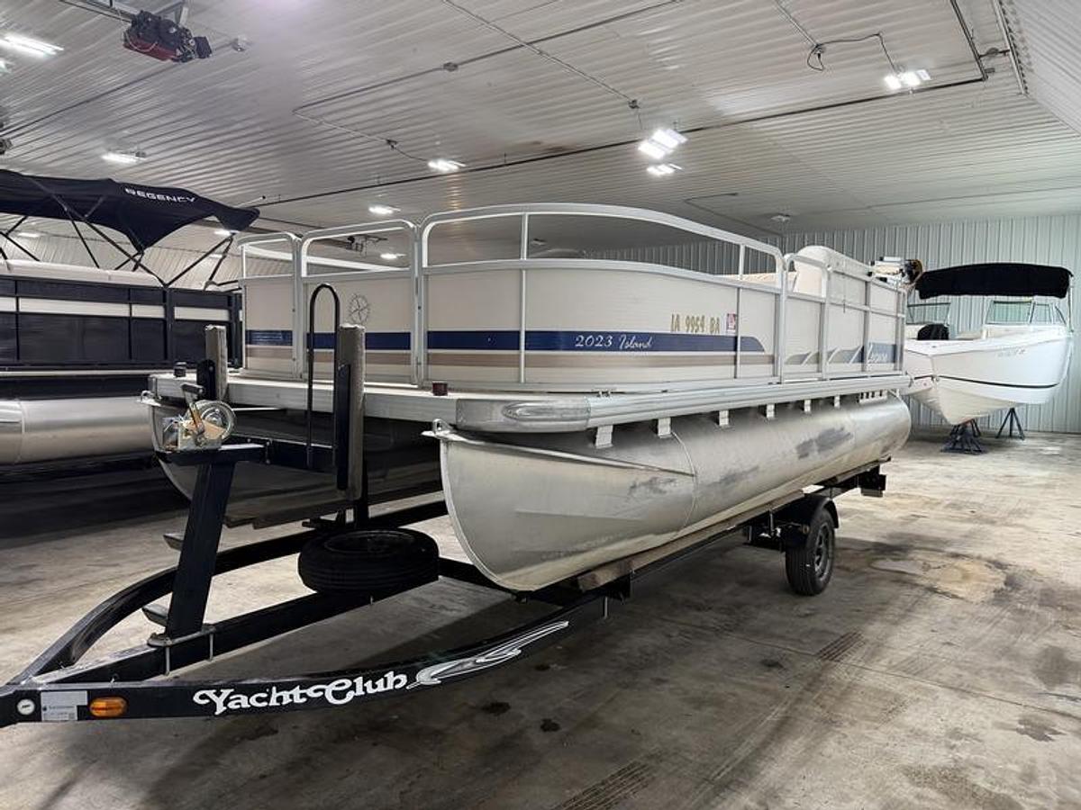 Used 2007 LEISURE 2023 ISLAND