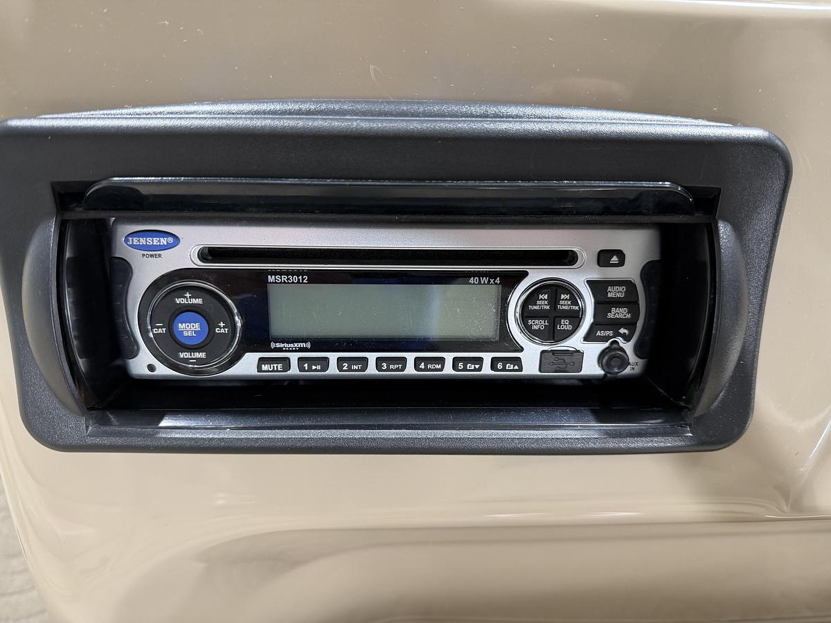 Used 2013 Tracker Fishin' Barge 22 DLX