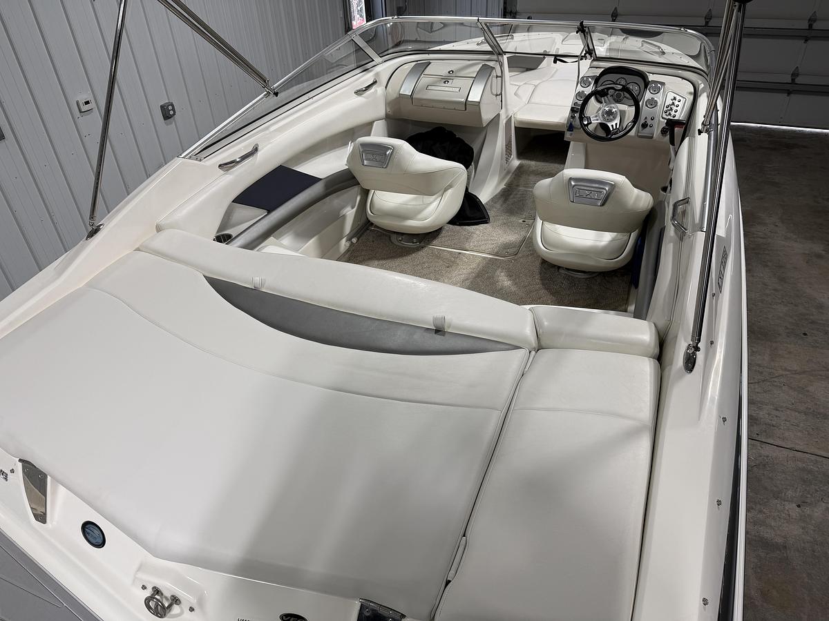 Used 2008 Larson 228 LXI