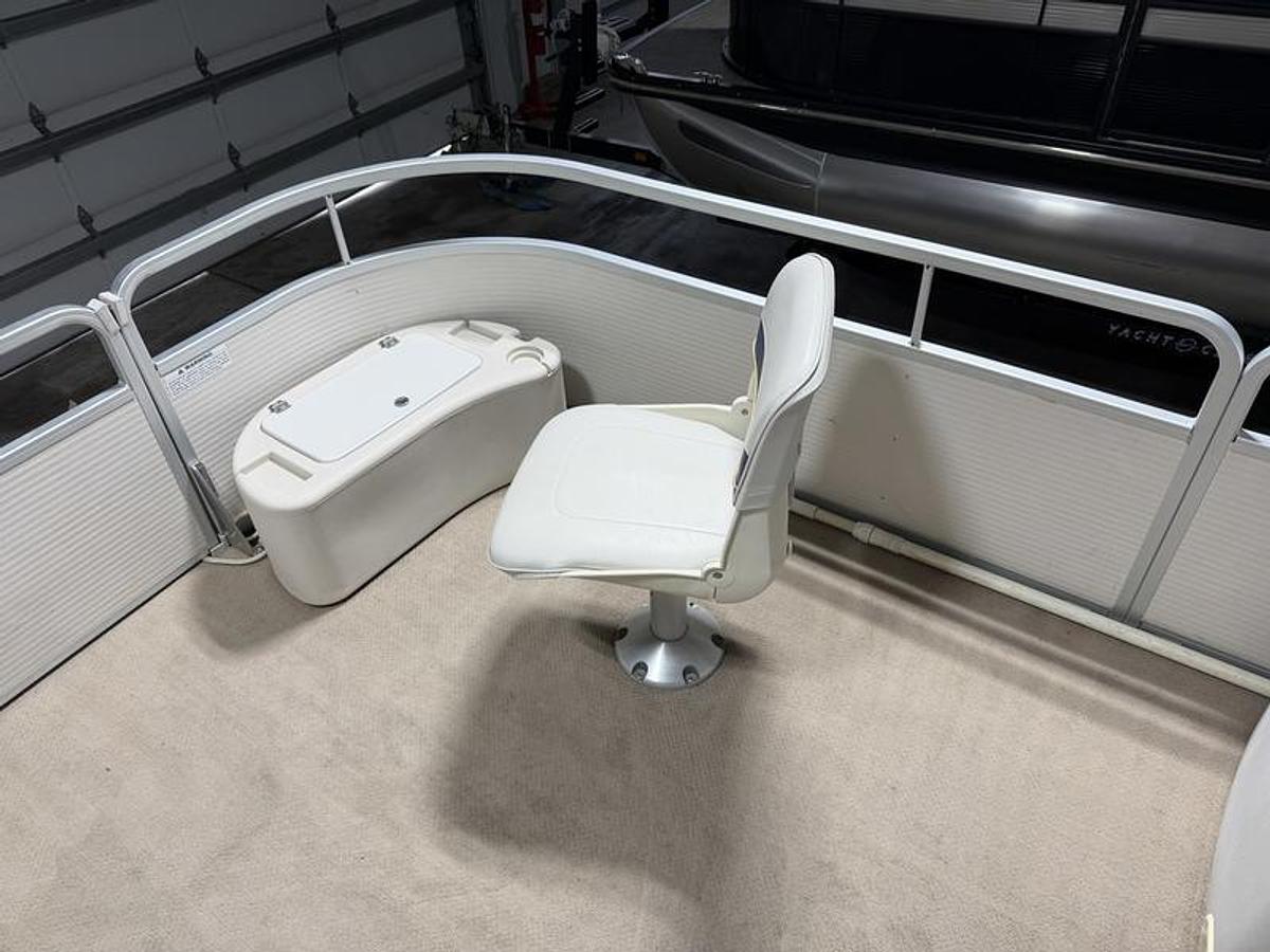 Used 2007 LEISURE 2023 ISLAND