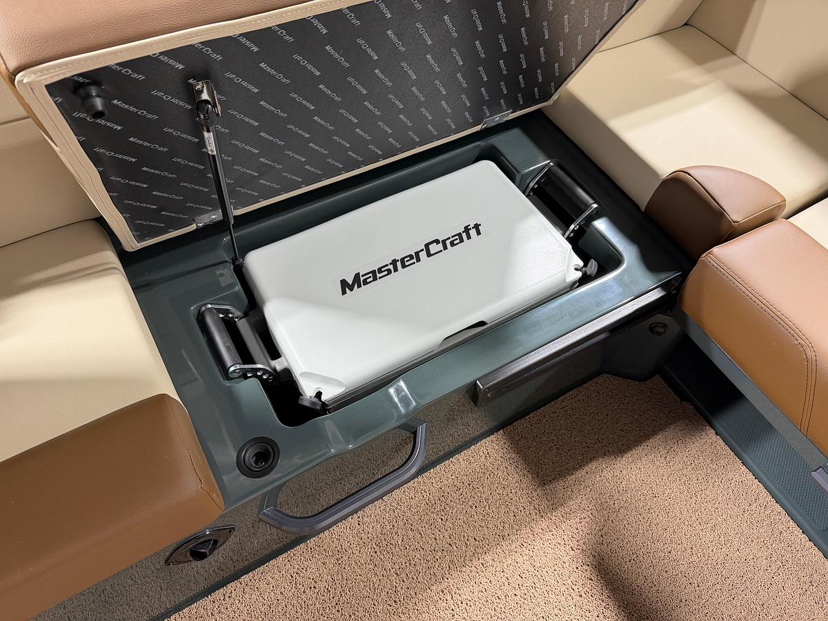 2027 Mastercraft NXT23