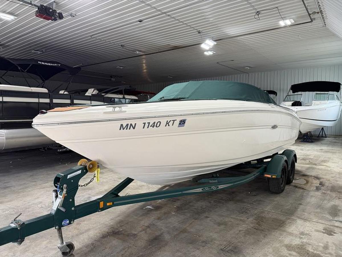 Used 2002 Sea Ray 220 BR