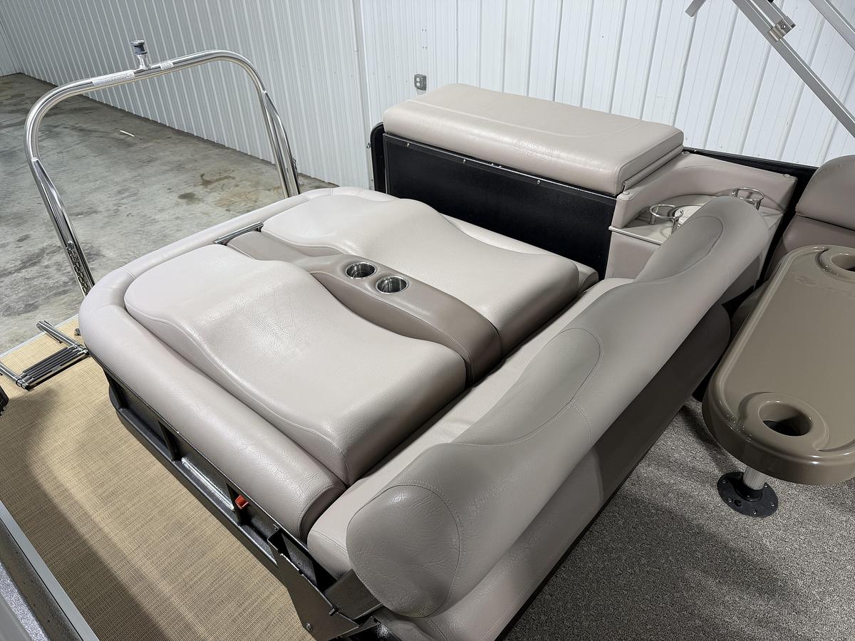 Used 2011 Premier 250 Grand Isle I/O