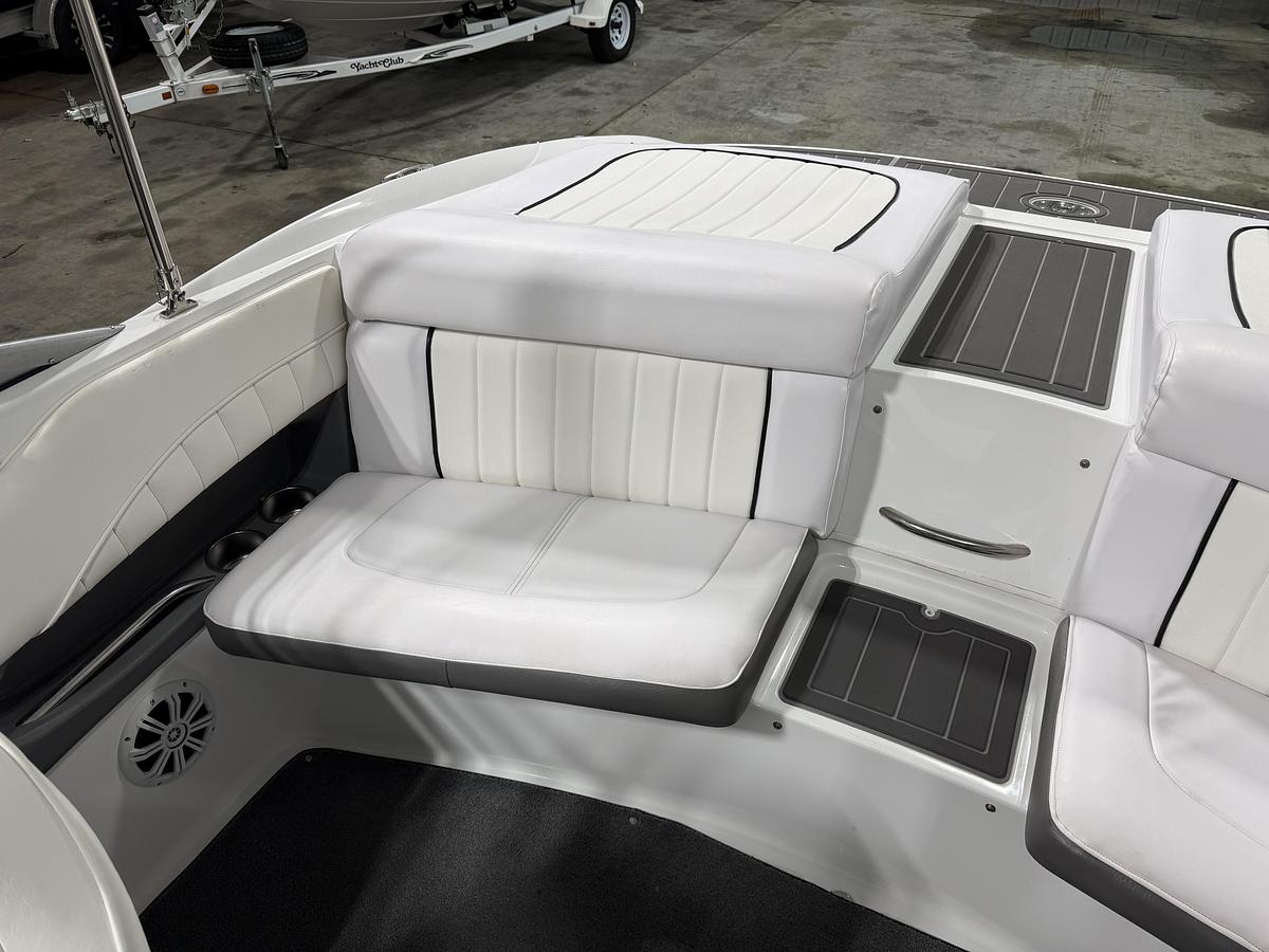 Used 2006 Cobalt Boats 220