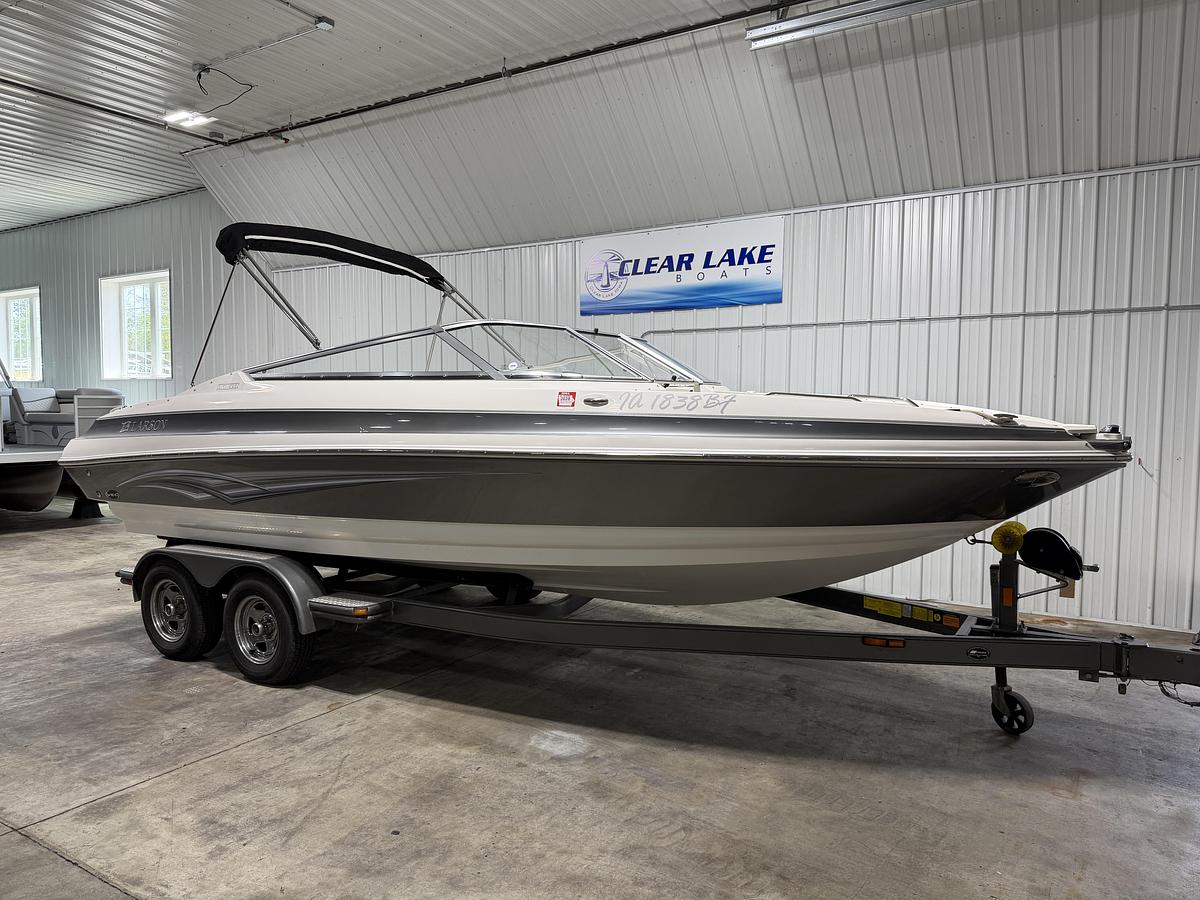 Used 2008 Larson 228 LXI