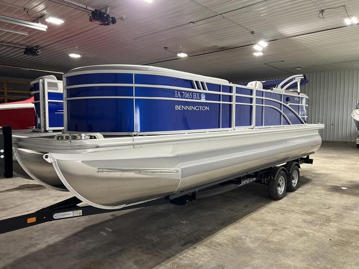 Used 2024 Bennington 23 SXSR