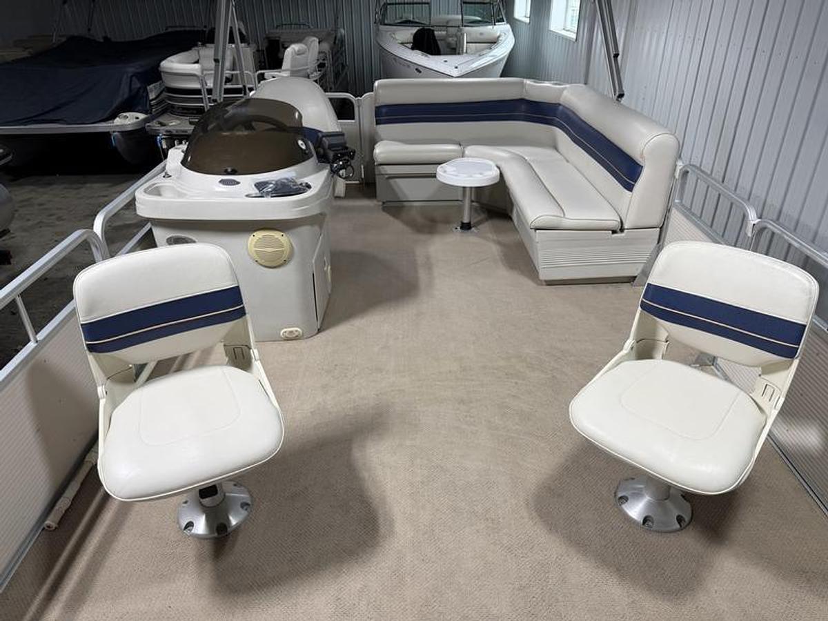 Used 2007 LEISURE 2023 ISLAND