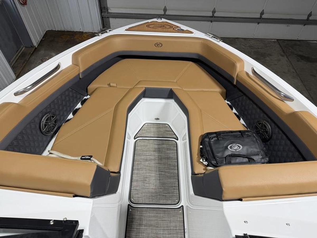 2026 Cobalt Boats R4