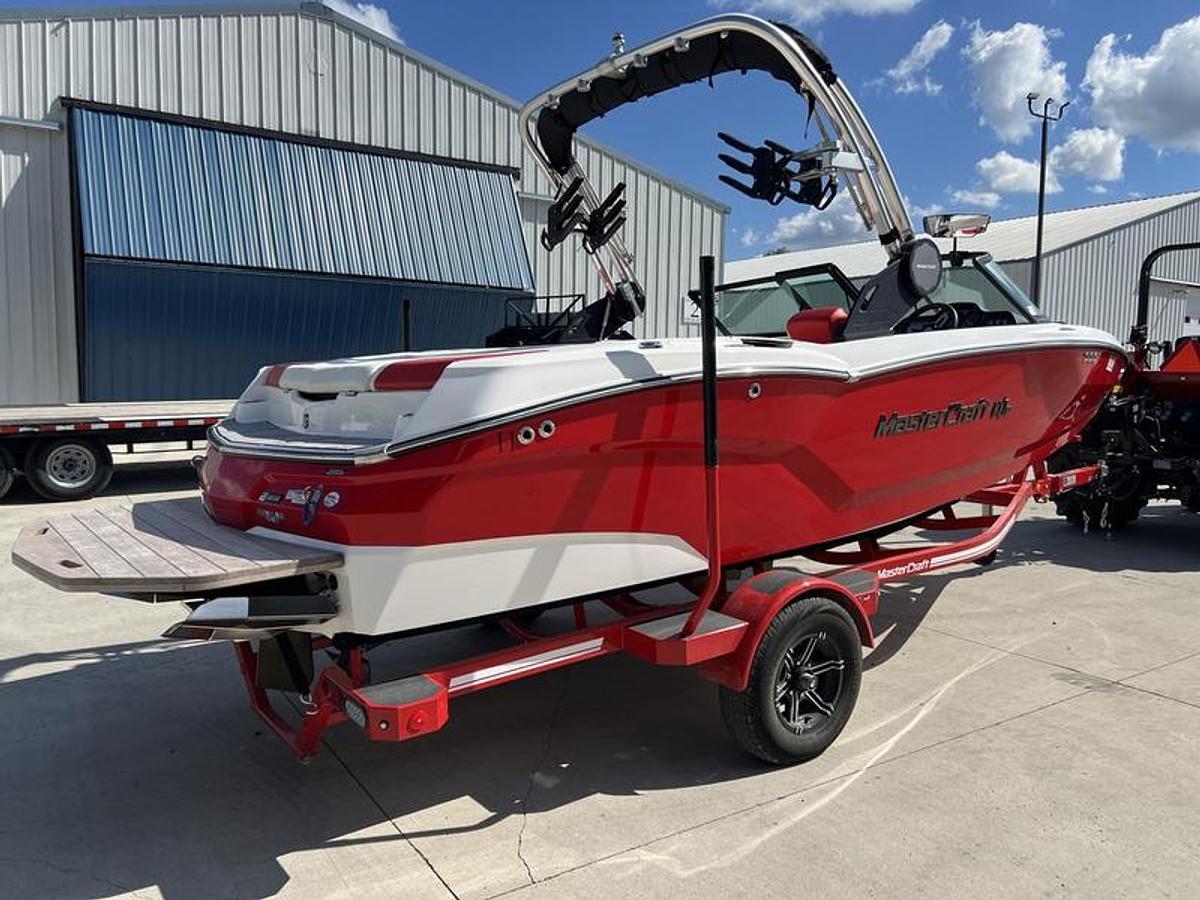 Used 2023 MasterCraft NXT20