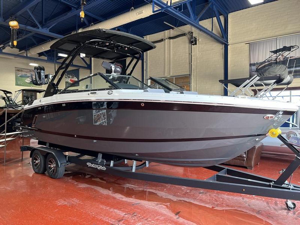 Used 2024 Cobalt Boats R6 Surf
