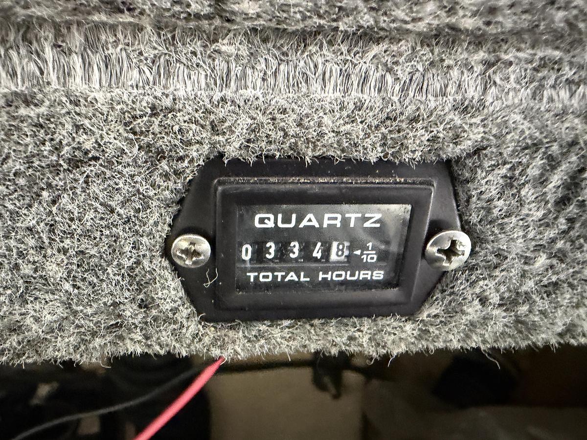 Used 2000 Wellcraft 200 SS
