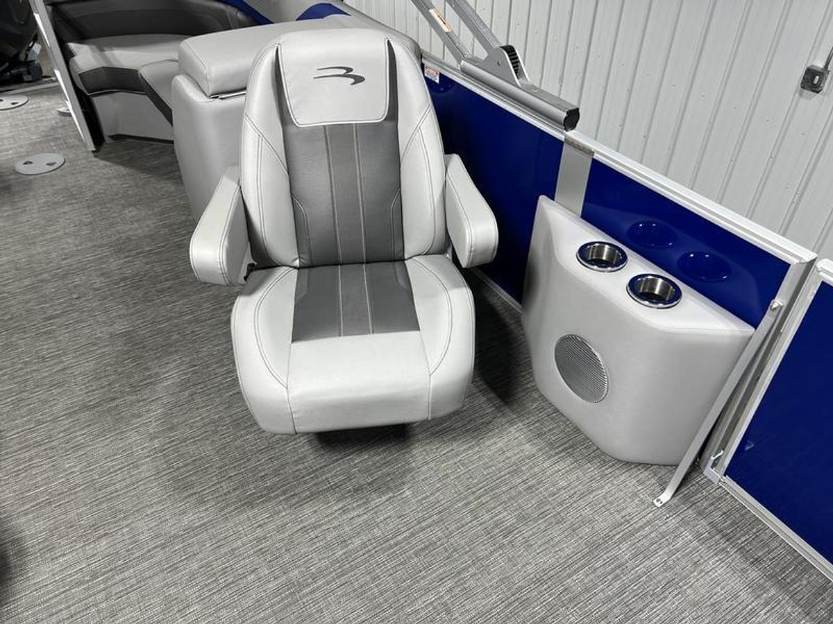 Used 2024 Bennington 23 SXSR