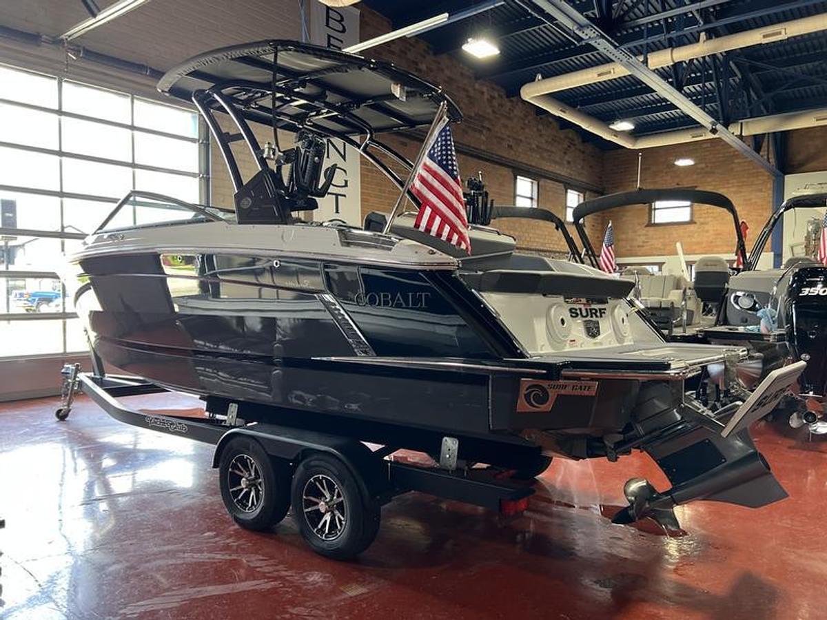 Used 2024 Cobalt Boats R6 Surf