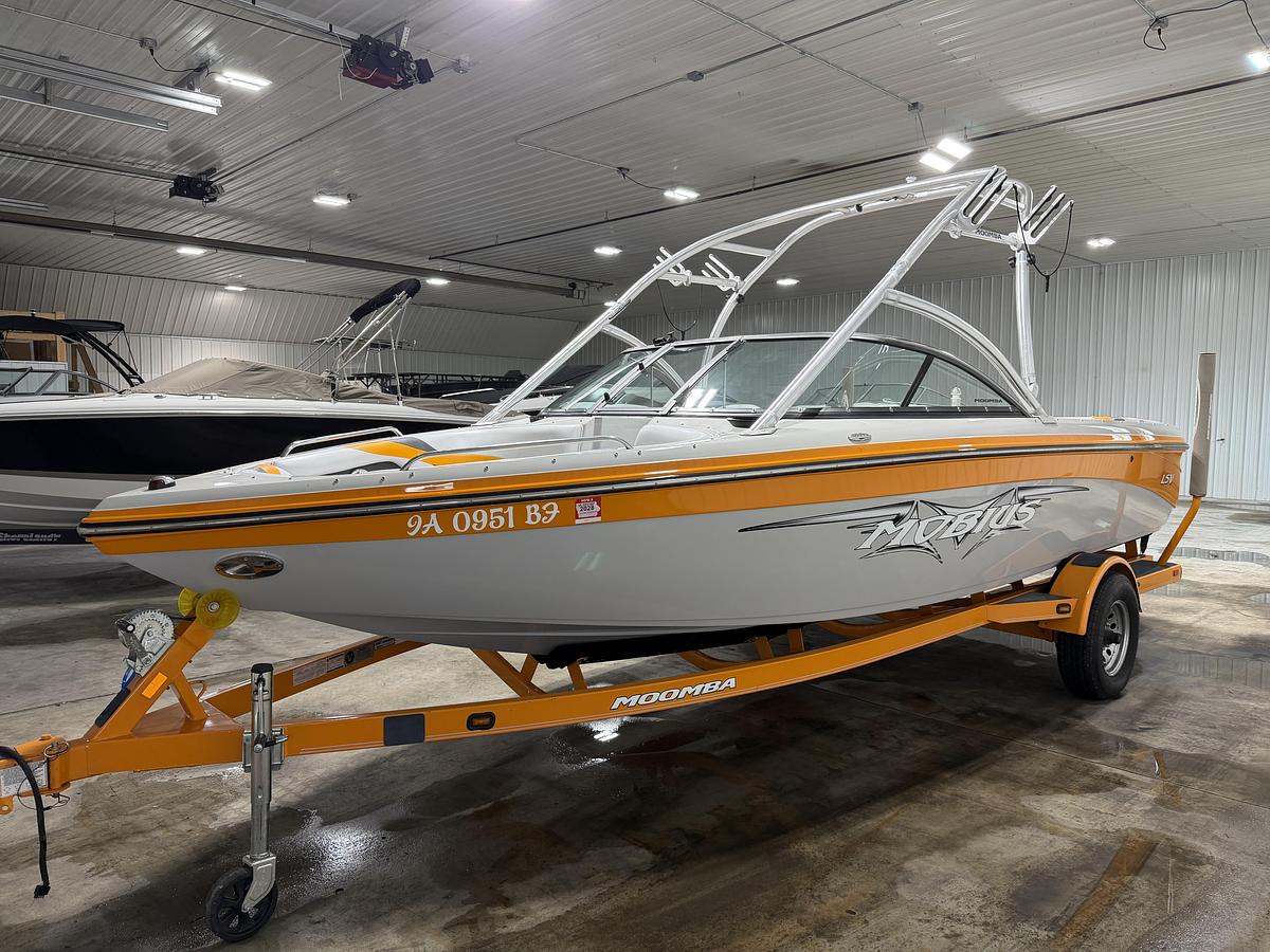 Used 2009 Moomba LSV