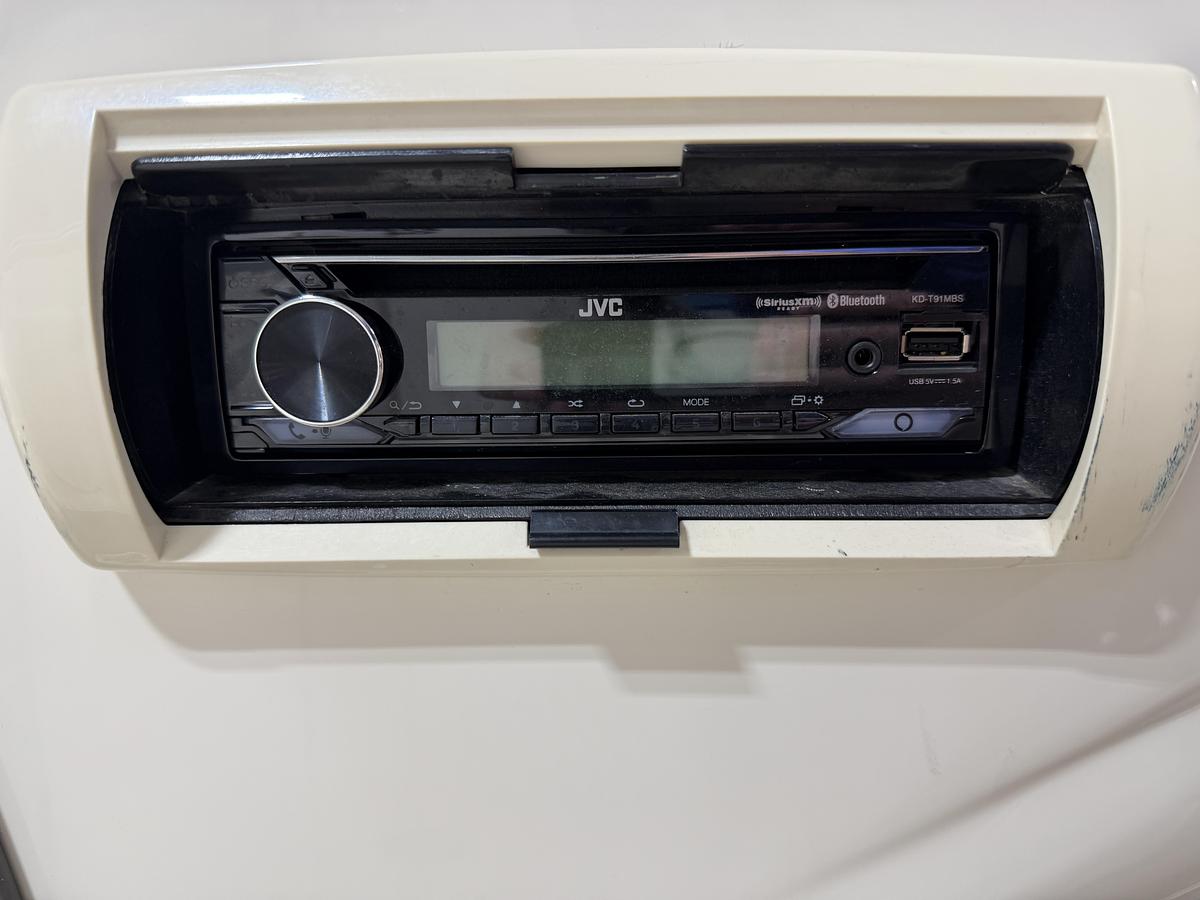 Used 2005 Azure AZ200