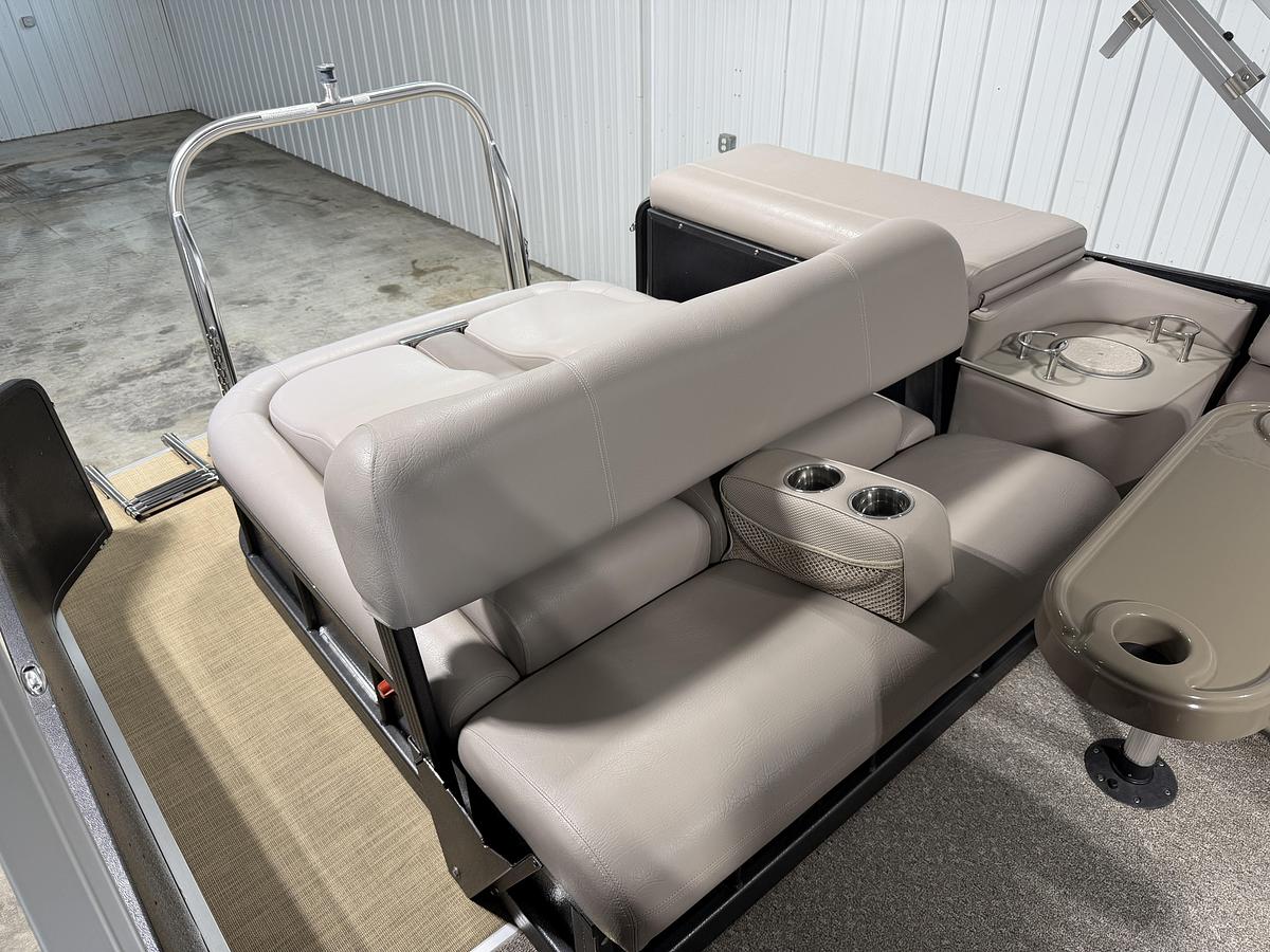 Used 2011 Premier 250 Grand Isle I/O