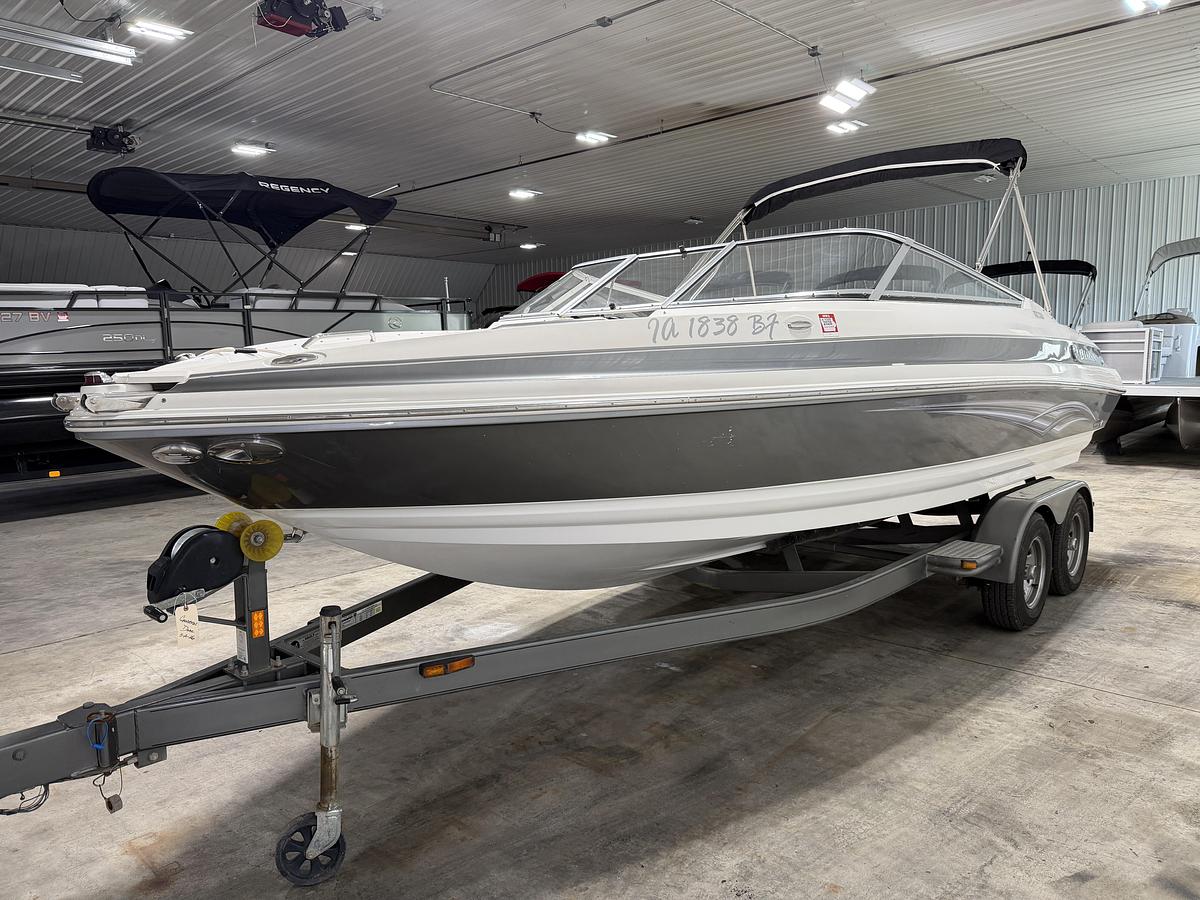 Used 2008 Larson 228 LXI