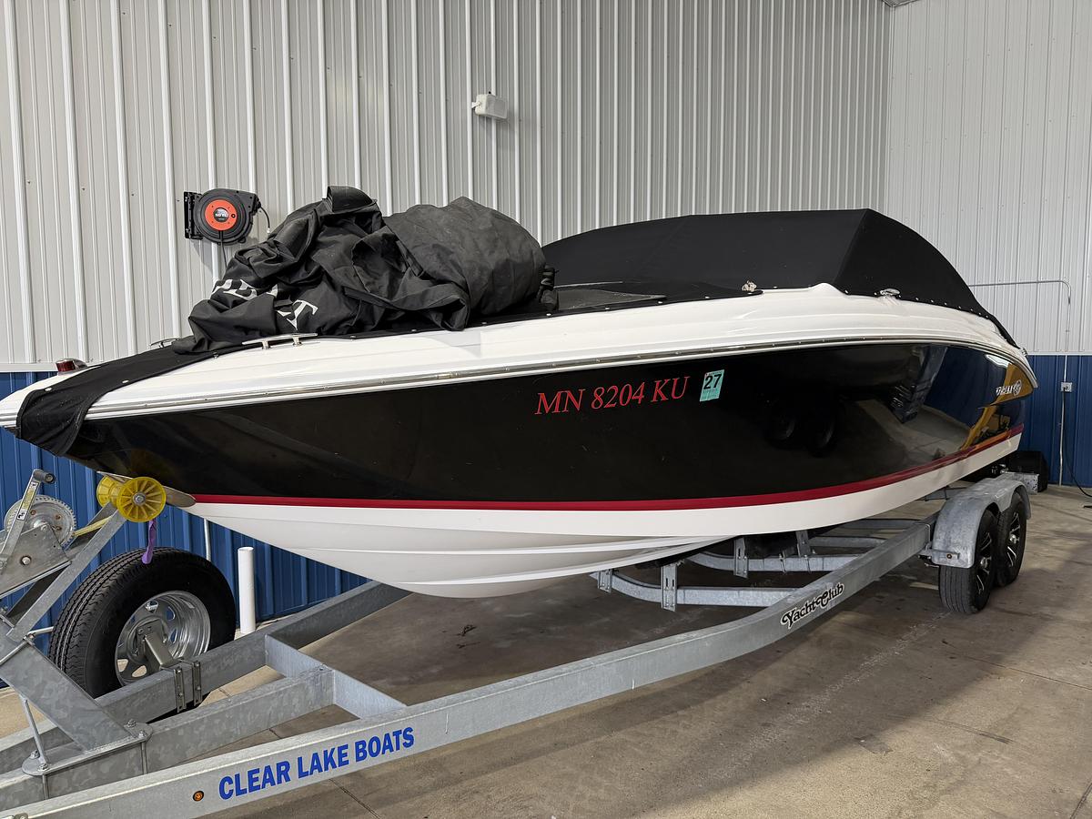 Used 2011 Cobalt Boats 222