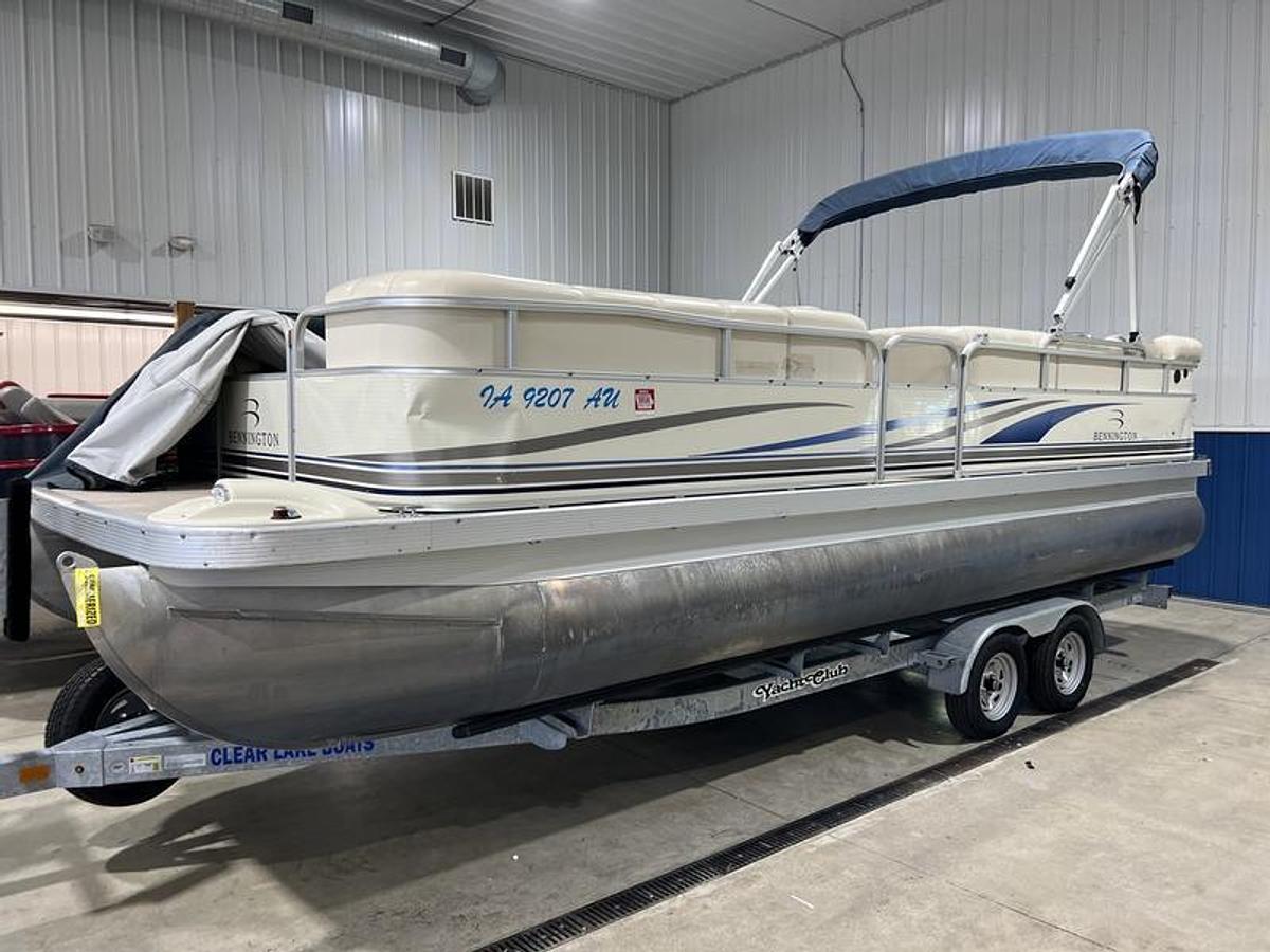 Used 2003 Bennington 2275 LX