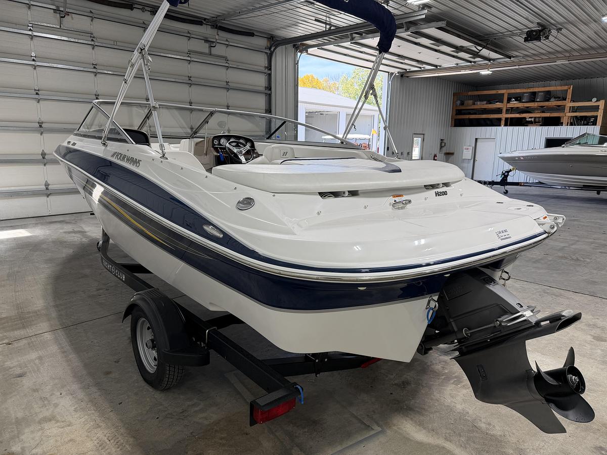 Used 2009 Four Winns 200 BR
