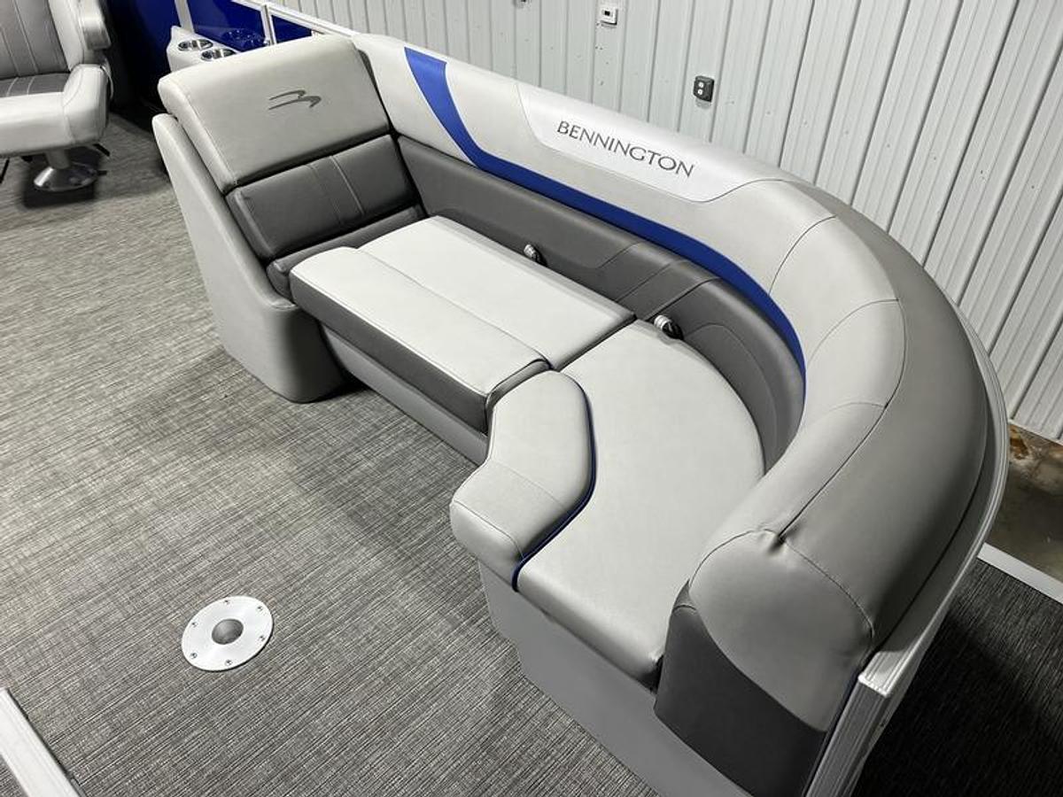 Used 2024 Bennington 23 SXSR