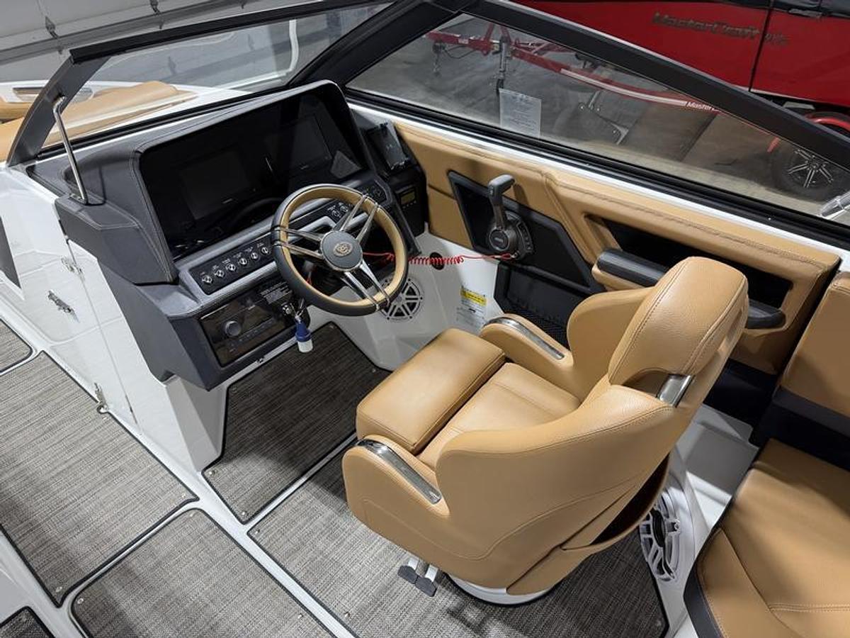 2026 Cobalt Boats R4