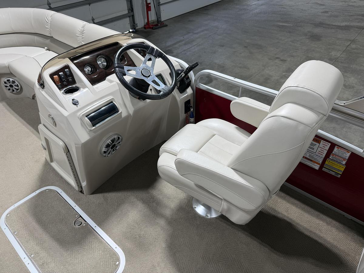 Used 2015   24 SSRX