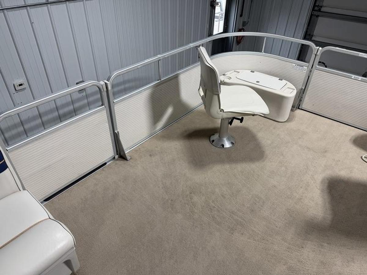 Used 2007 LEISURE 2023 ISLAND