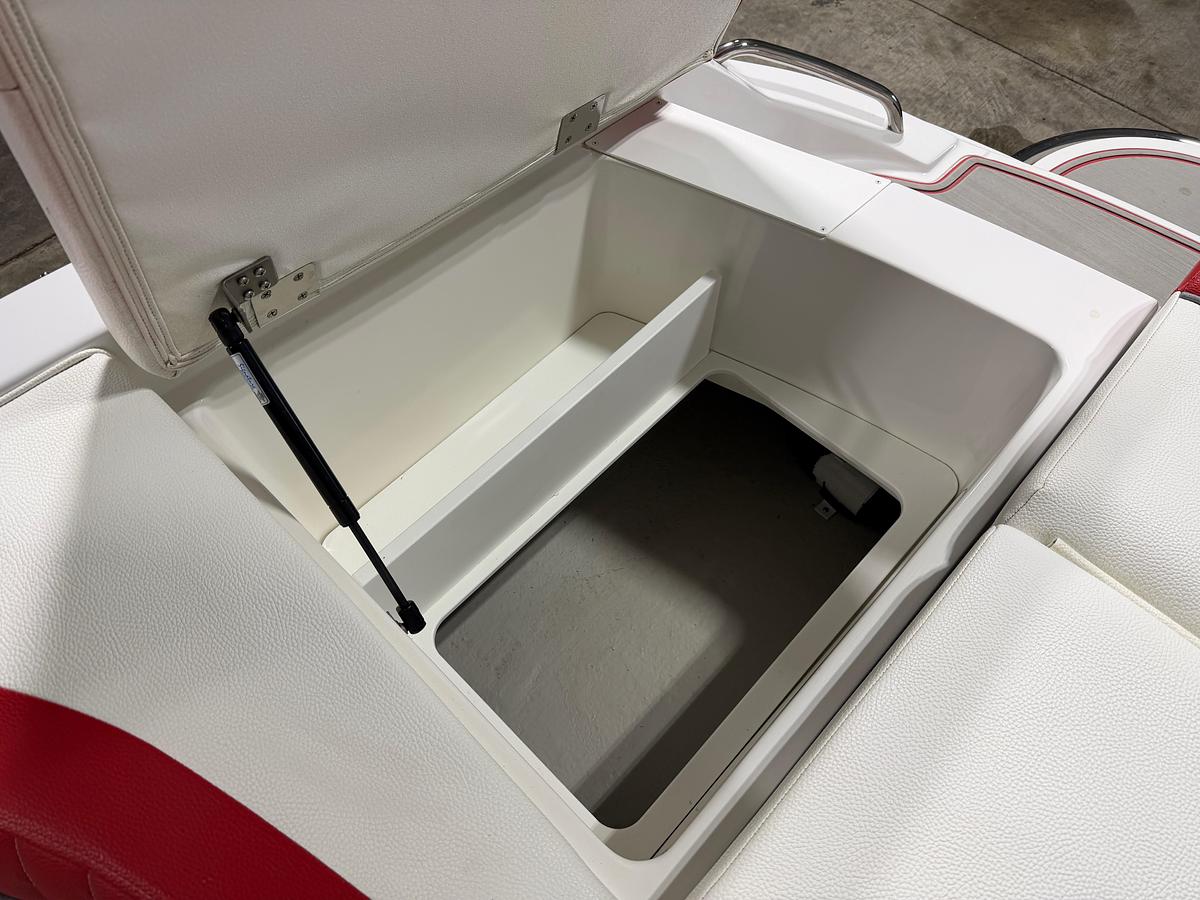 Used 2020 Cobalt Boats 220S BR