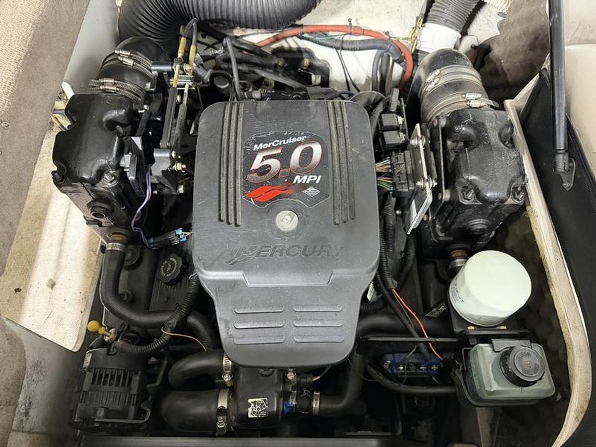 Used 2002 Sea Ray 220 BR