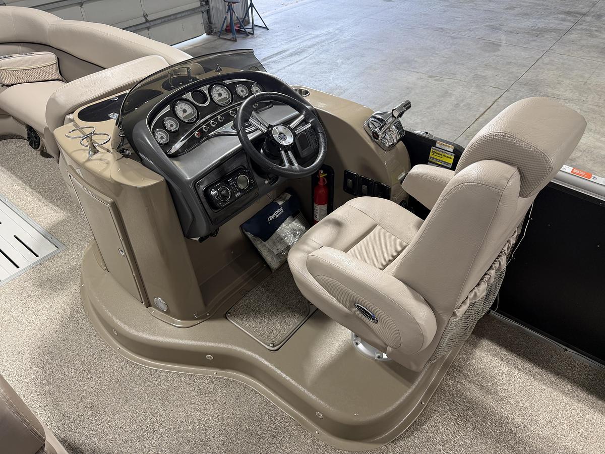 Used 2011 Premier 250 Grand Isle I/O