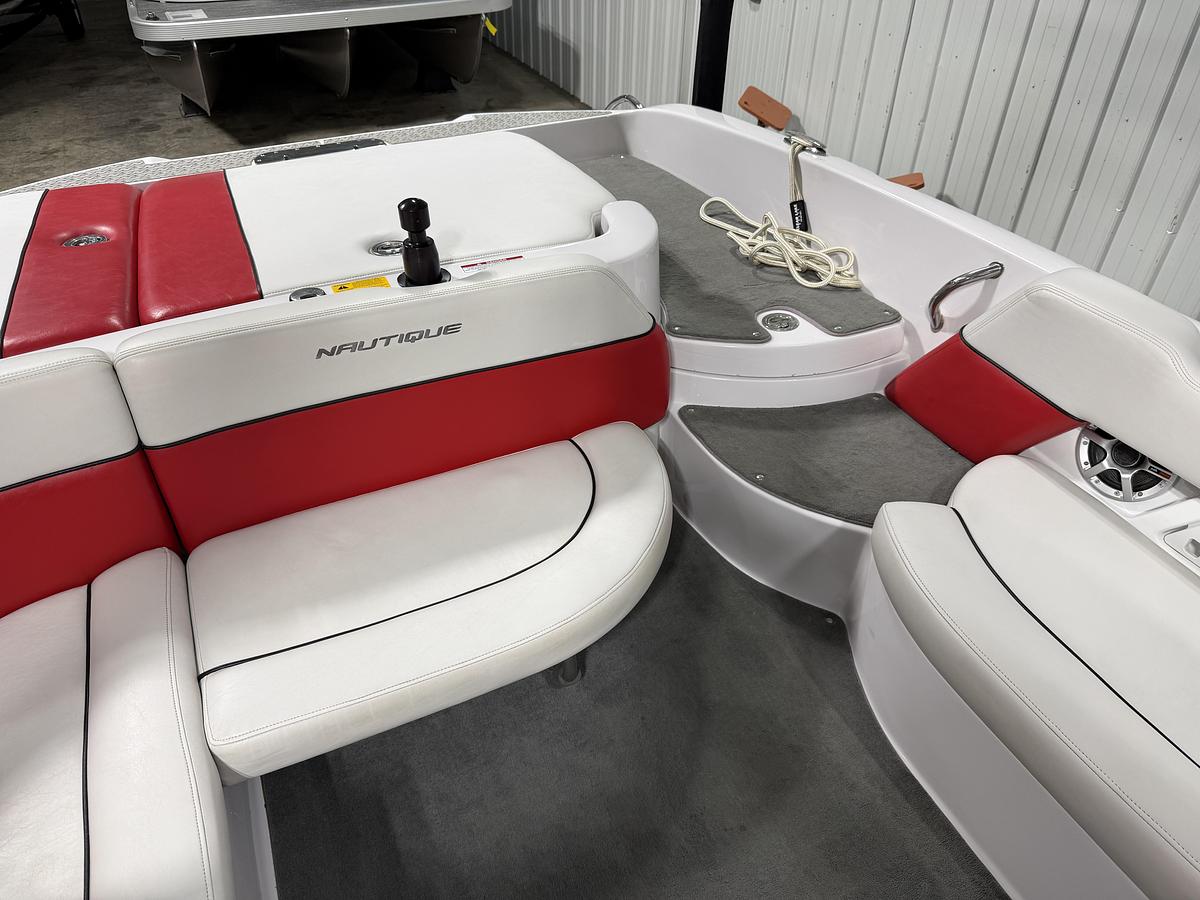 Used 2008 Correct Craft