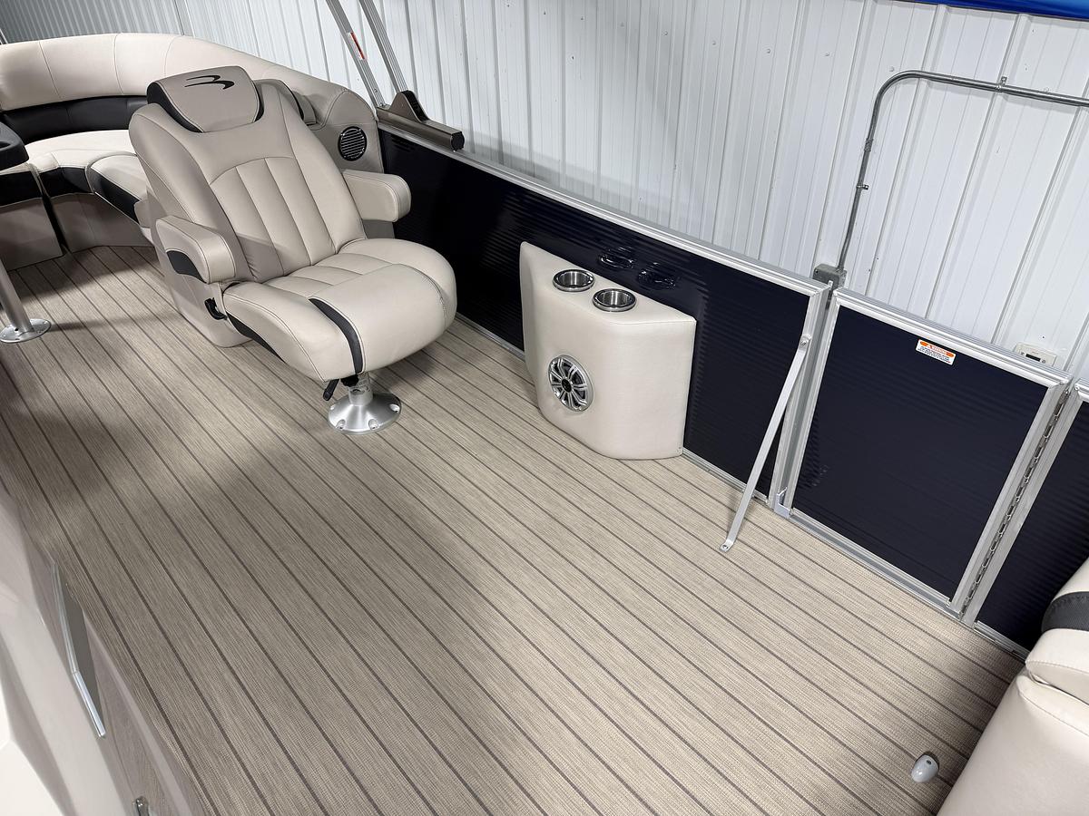 Used 2019 Bennington 25 GSR