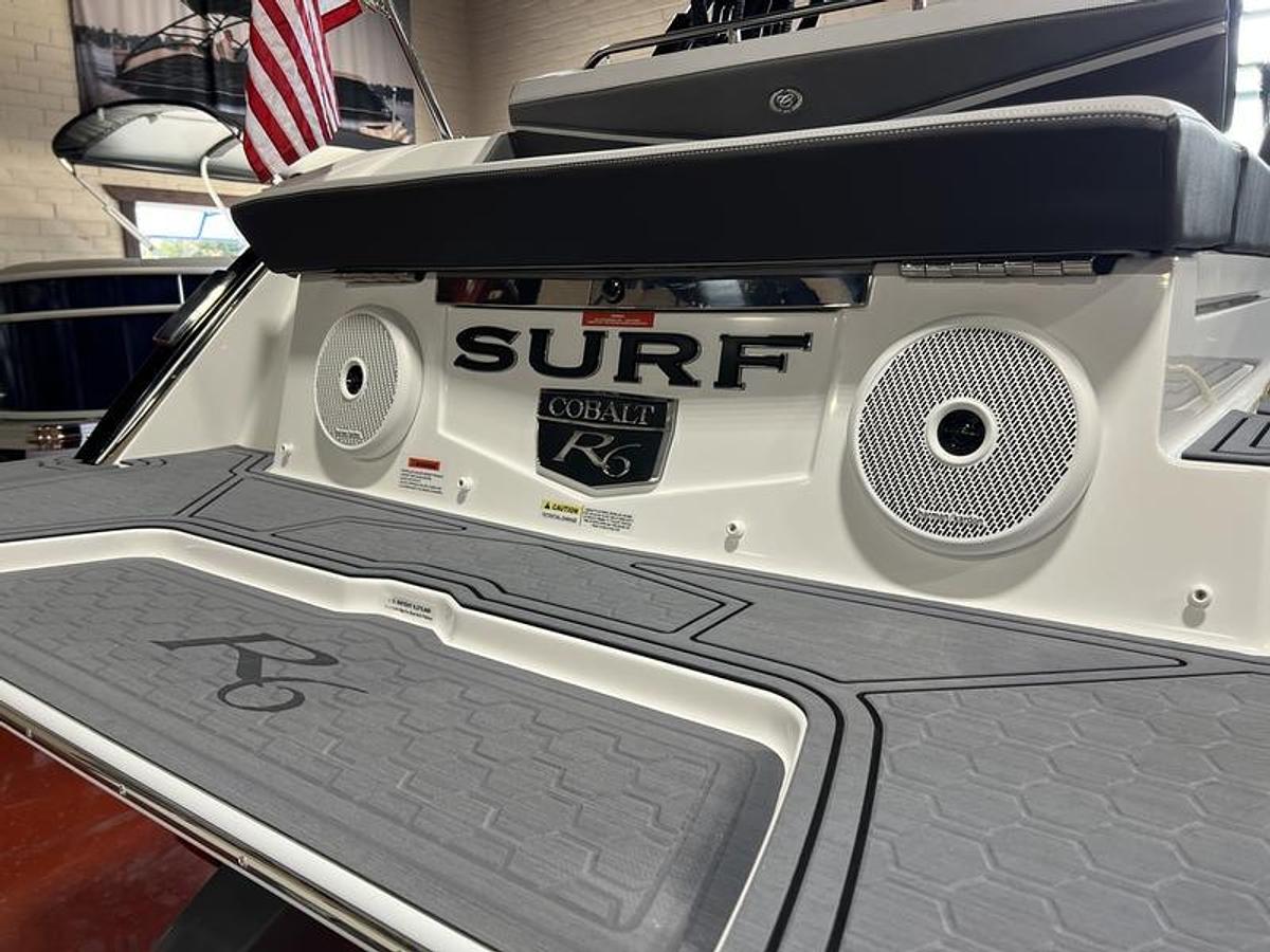 Used 2024 Cobalt Boats R6 Surf