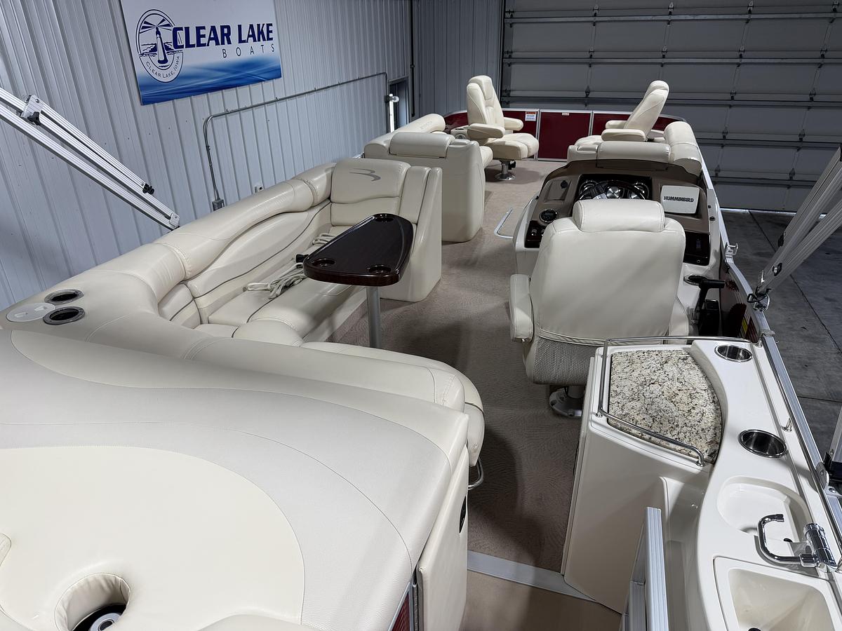 Used 2011 Bennington 2574 RFSI