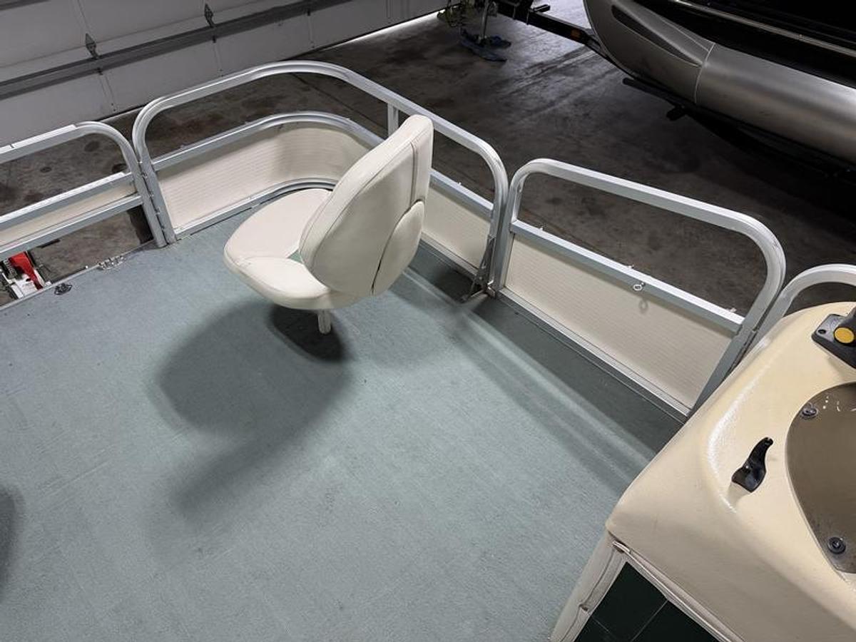 Used 2000 Misty Harbor Boats 1716 FC