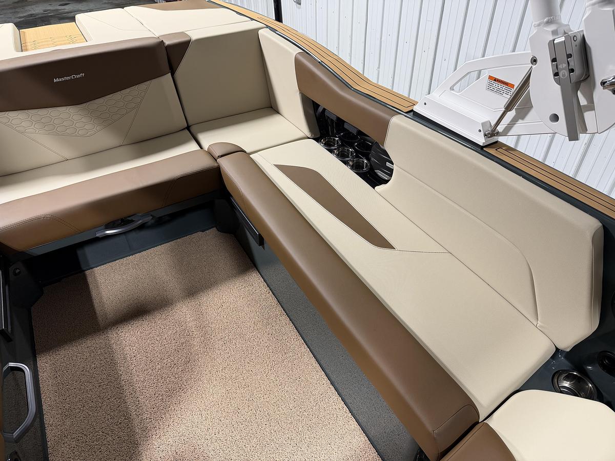 2027 Mastercraft NXT23