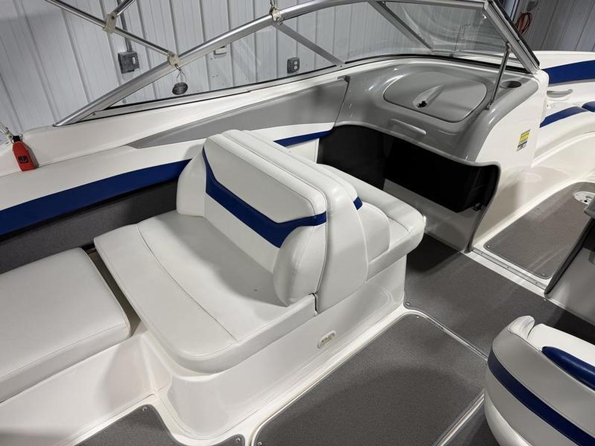 Used 2005 Bayliner 225 LS