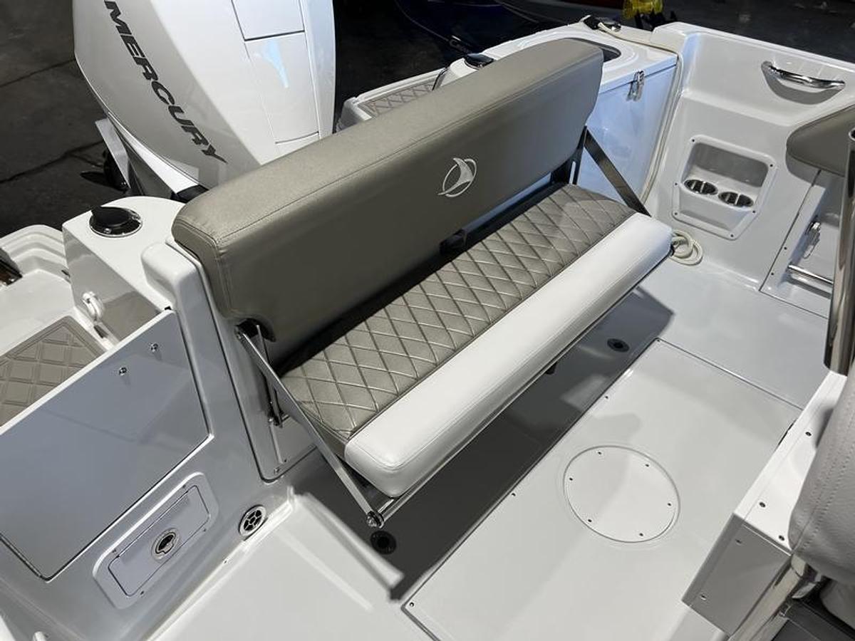 2024 Finseeker 210 FS