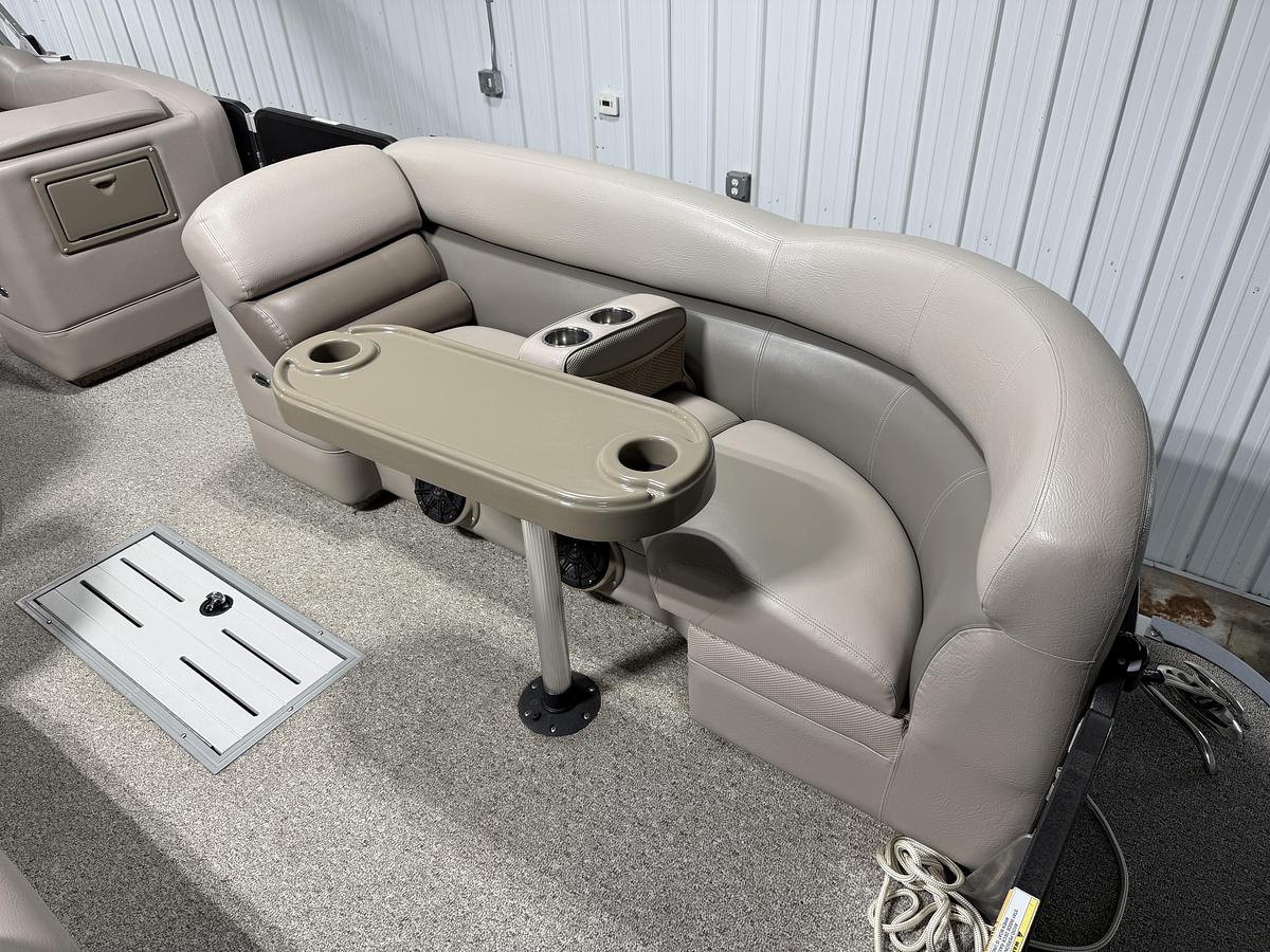 Used 2011 Premier 250 Grand Isle I/O