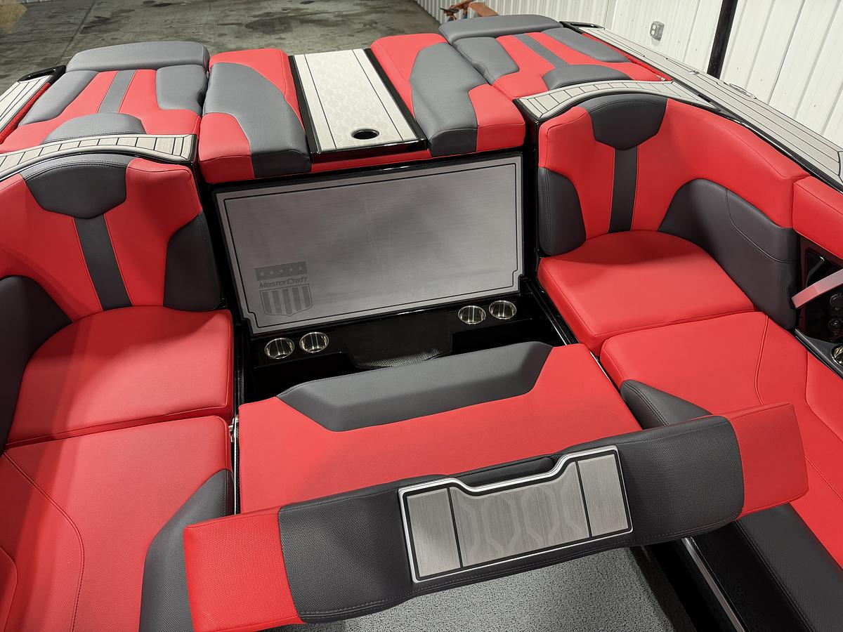 Used 2022 Mastercraft XT24